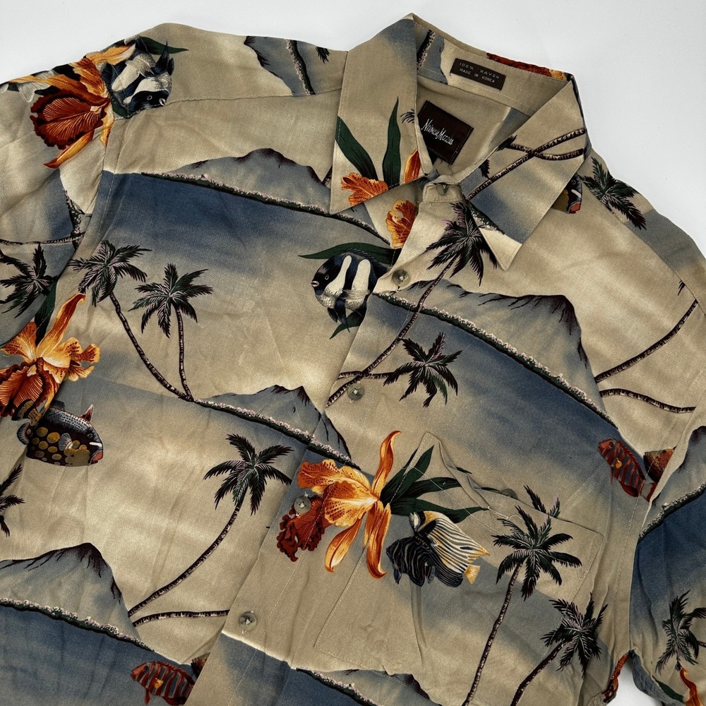 Neiman Marcus Mens Tropical Island‎ Scene Button Down Shirt Size S